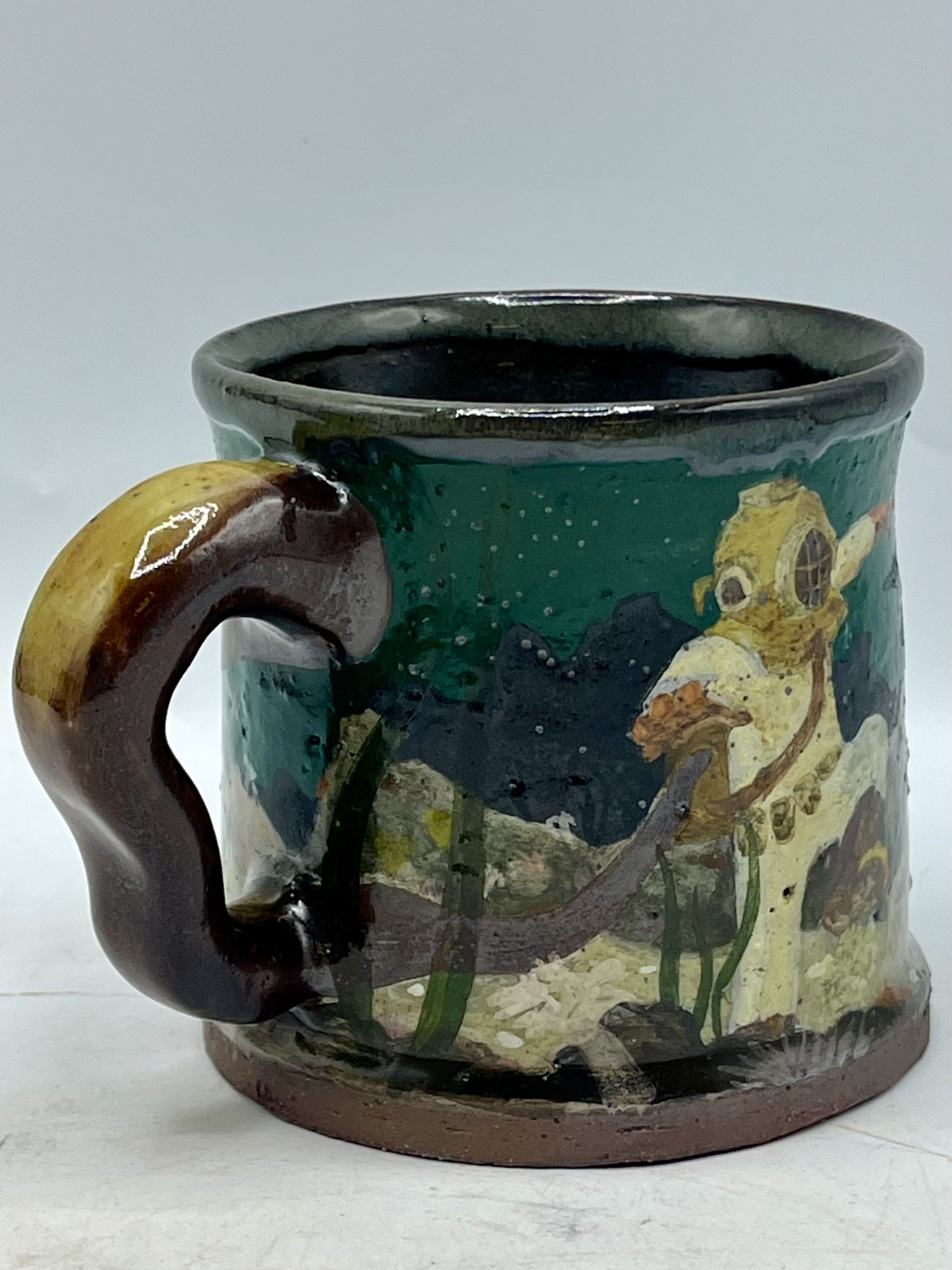Scuba Diver Mug, full sculpted view